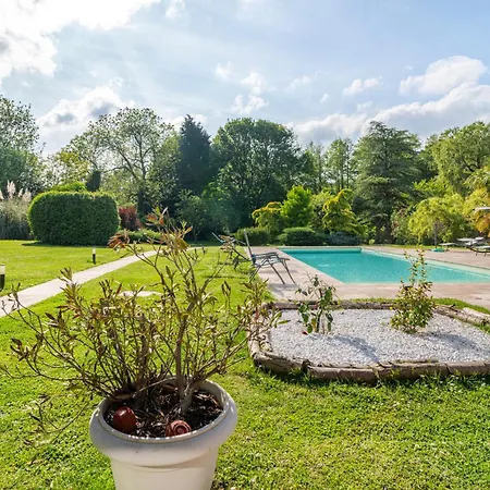 Dans Domaine Avec Piscine Et Clim Ormoy-la-Riviere