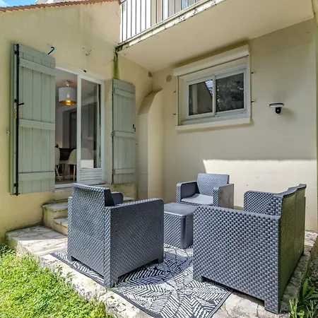 Appartement Dans Domaine Avec Piscine Et Clim *